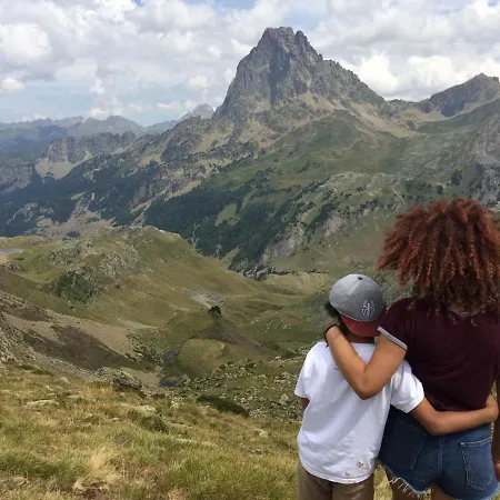 Semesterbostad Clos Mirabel Manor - Jurançon