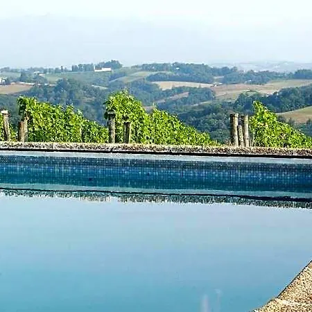 Clos Mirabel Manor -