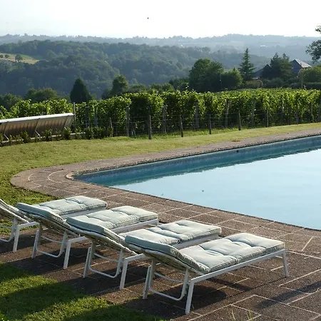 Clos Mirabel Manor - *