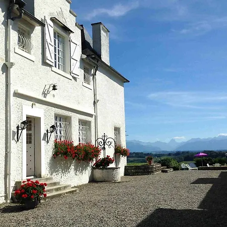 Clos Mirabel Manor -