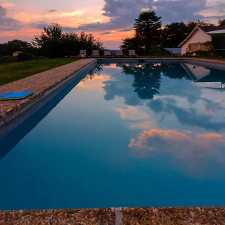 Clos Mirabel Manor - Ferienhaus *