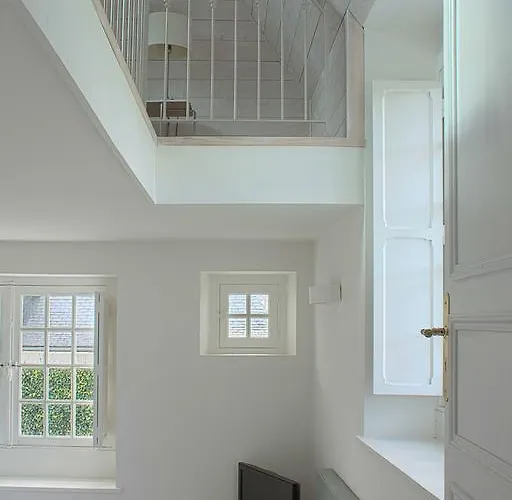 Clos Mirabel Manor - Semesterbostad