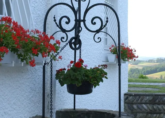 Semesterbostad Clos Mirabel Manor -